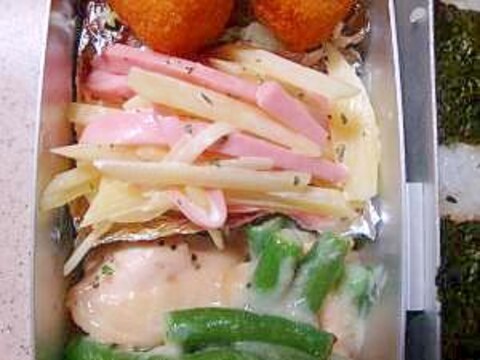 お弁当レシピ　じゃがいもと魚肉ソーセージのサラダ